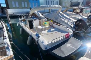 barca entrofuoribordo walkaround Zb25