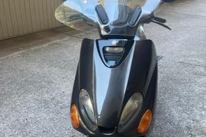 moto  Yamaha Majesty 125
