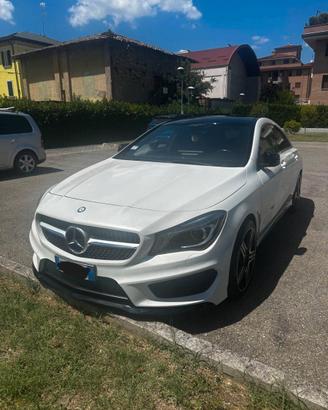 MERCEDES CLA 200 ALLESTIMENTO PREMIUM AMG