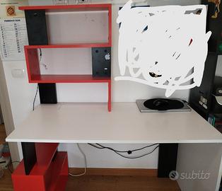 scrivania 