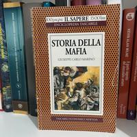 Storia della Mafia di Giuseppe Carlo Marino.