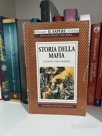 Storia della Mafia di Giuseppe Carlo Marino.