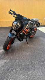 Ktm duke 125