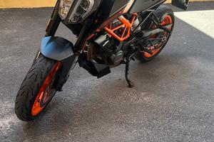 Ktm duke 125