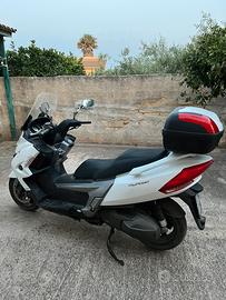Scooter kymco MyRoad 700