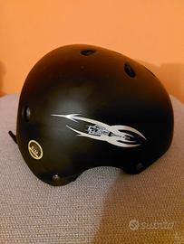 Casco pattinaggio 