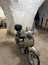 Aprilia scarabeo