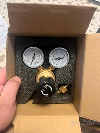 Riduttore di pressione per bombola di miscela