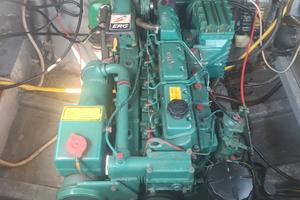 Rio 750 con volvo penta 200 turbo diesel