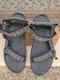 Sandali TEVA taglia 44,5