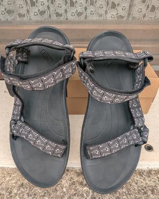 Sandali TEVA taglia 44,5