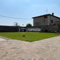 VILLA D' EPOCA IMMERSA NEL VERDE E AMPIO GIARDINO