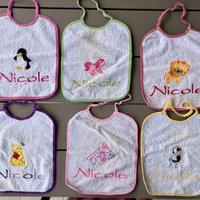 6 bavaglini asilo ricamati nome Nicole handmade