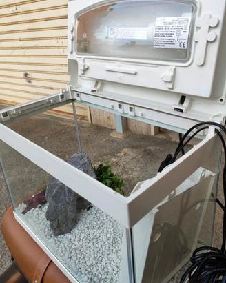 ACQUARIO PROFESSIONALE