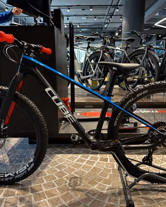 MTB BAMBINO CUBE Elite 240 C:62 PRO come nuova