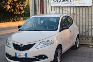 Lancia Ypsilon 1.2 69 CV 5 porte Platinum