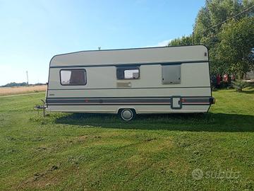 roulotte caravan burstner 