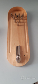 Gioco con birilli in legno