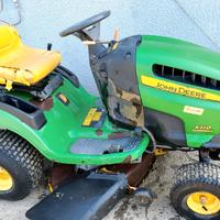 john Deere trattorino tagliaerba 