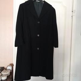 Cappotto  nero sartoriale  in pura lana