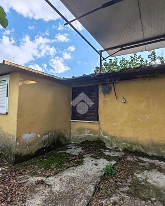 RUSTICO A GALLICANO NEL LAZIO
