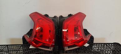 COPPIA FANALI STOP POSTERIORI DESTRO E SINISTRO PE