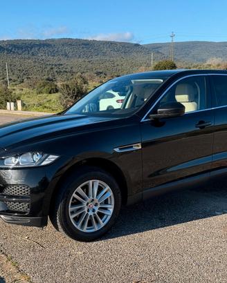 Jaguar F-Pace 2.0 D 180 CV FINANZIABILE
