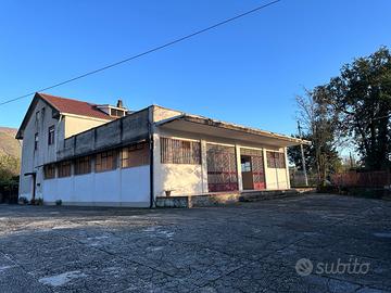 Fabbricato loc.Commeciali