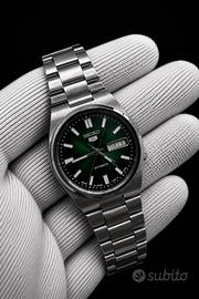 Vintage Seiko 5 Automatic Green Dial 7009 Day Date
