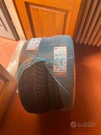Gomme automobile nuove