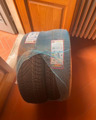 Gomme automobile nuove