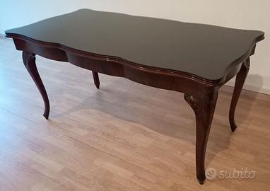 Tavolo Chippendale con piano vetro sagomato