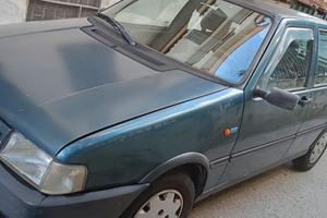 Auto d'epoca Fiat Uno