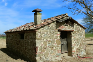 Terreno agricolo con annesso in pietra
