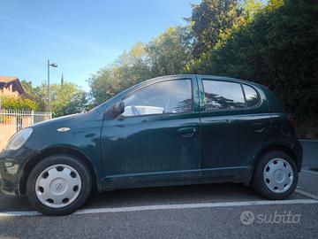 Toyota Yaris 2003 buone condizioni
