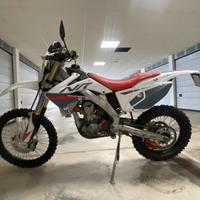 Moto, attrezzature, abbigliamento