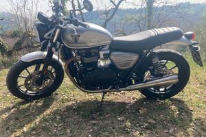Triumph Street Twin EC1
