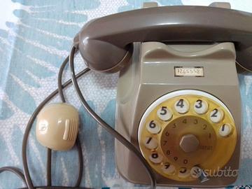 Telefoni vintage anni 70 e 90