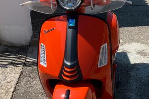 VESPA 300 GTS HPE 03/2025 PERFETTA IN GARANZIA