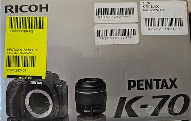 pentax k-70 con obiettivi 18-55 e 70-300