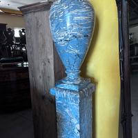 vaso in marmo blu