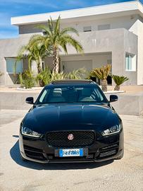 Jaguar xe con motore revisionato con fattura