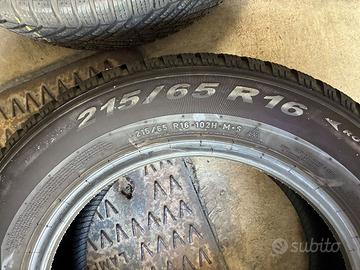 4 Gomme Pirelli 215/65 R16 Invernali