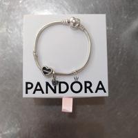 Pandora Bracciale + 2 charm -PREZZO TRATTABILE-