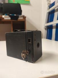 macchina fotografica antica Kodak made in canada