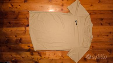 T-Shirt Nike Dri-Fit Beige Nuova