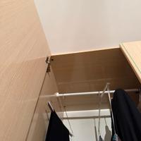 Armadio in legno a 3 ante