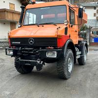 Camion unimog 1000 con Spargisale