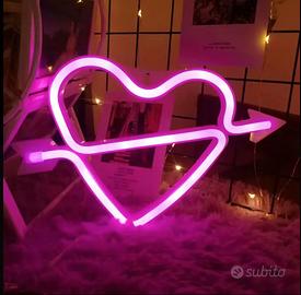 Lampada neon led CUORE (art.nuovo) - Arredamento e Casalinghi In vendita  a Napoli