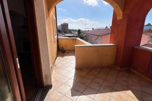 Ampio trilocale al primo piano golfo aranci